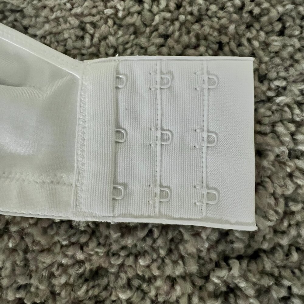 Bali Bra White 42D NWT - Picture 4 of 6